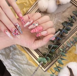 -隅日式美甲美睫專門店