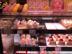 -巴黎贝甜(大宁国际商业广场店)