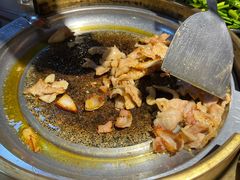 -石记东北风味烤肉店(子固路店)
