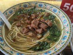 -金杨拉面王小吃面馆·牛三宝面·红烧牛肉粉
