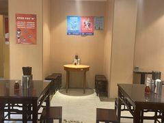 大堂-老桐椿 · 上海大馄饨