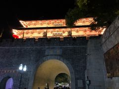 -吴山路夜市