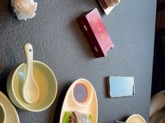 -蝴蝶里·粤菜·点心(滨江龙湖店)