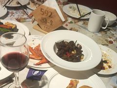 -四海一家自助餐(益田假日广场店)