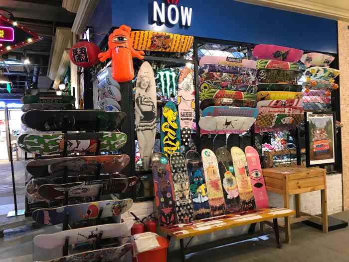 now 滑板店(华润万象城店)-"我觉得万象城是一家非常非常,让我觉得新
