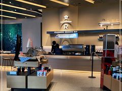 自助取餐区-星巴克臻选(上海合生汇1F店)