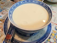 姜汁炒奶-广信牛奶甜品世家(万象城店)