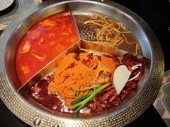 -廖掌柜·重庆鲜货火锅(上海首店)