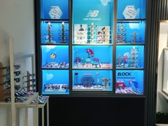 -宏宇眼镜蔡司依视路折扣店(兆佳眼镜城店)