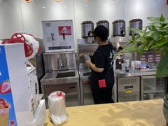 -蜜雪冰城·冰淇淋与茶(长郡中学店)