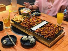 -肥肥虾庄·金牌油焖大虾(杨园滨江时代walk店)
