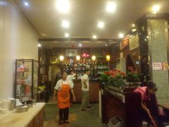 -杨肥肠火锅大排档(火车站花园店)