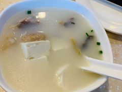 鱼头豆腐汤-九龙湾茶餐厅(东门店)