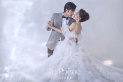 -乐派诗婚纱摄影