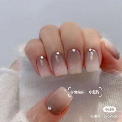 -悦指间美甲美睫