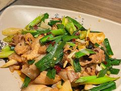 -肖四女乐山跷脚牛肉(滨江天街店)