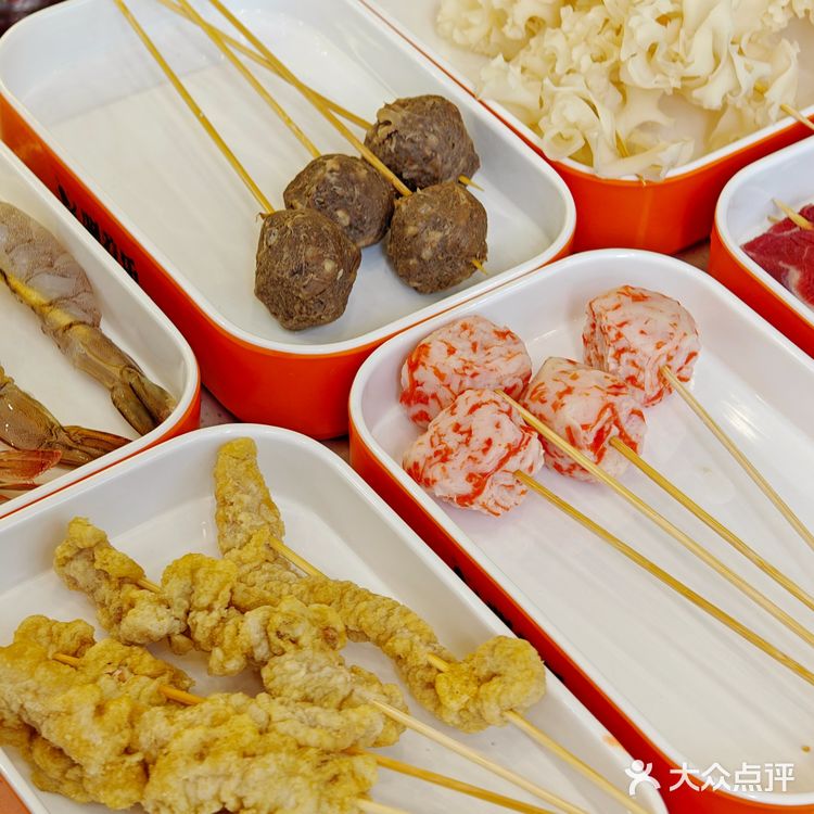 火锅1r一串，100多种吃到扶墙出你敢信！？