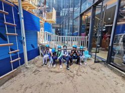 -PIPIKINGDOM皮皮王国欢乐号(欢乐海岸购物中心店)