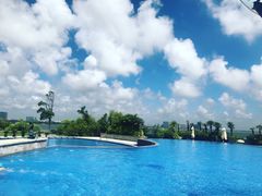 -上海滴水湖皇冠假日酒店