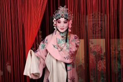-华韵京剧摄影(洋桥角门东店)