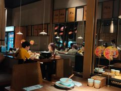 大堂-九锅一堂酸菜鱼(新南凯德直营店)