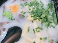 -鸭小妹鸭血粉丝(老门东店)