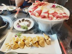 -大匠工房古船木艺术餐厅·猪肚鸡专门店(长白仙岛店)