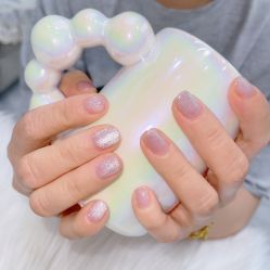 -七彩虹美甲美睫 半永久