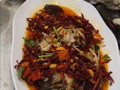 香辣石斑鱼-巧克力渔家.小船海鲜胶东菜(万平口店)
