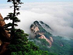 -九鼎铁刹山风景区