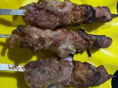 -烤肉小伙烤肉店