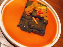 猴头菇酱汁扒黑豆腐-肴约·花园式餐厅(湖里店)
