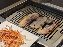 -臻牛烤肉