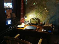 靠窗位-古董花园(思南路42弄小区店)