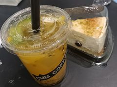 -藏猫猫咖啡主题馆(中央大道店)