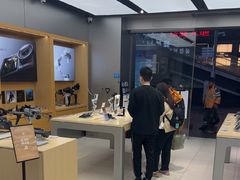 -DJI大疆(深圳华强北曼哈授权体验店)