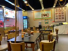 大堂-黔阿牛菌汤牛肉粉全牛火锅(喷水池店)