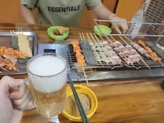 -哈尔滨小酒馆·鲜肉现穿自助烧烤(康新花园店)