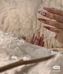 -Pink You美甲洗眉纹绣定制中心