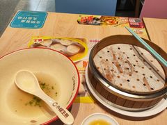 -小杨生煎(金山百联购物中心3楼店)