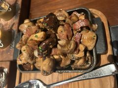 -恰餐厅及酒吧 CHAR Bar & Grill (北京丽都皇冠假日店)