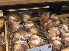 -顶东面包花园·生日蛋糕(世博店)