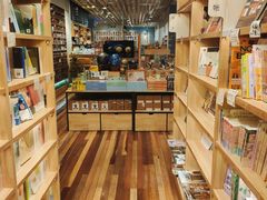 -猫的天空之城概念书店(印象城购物中心店)