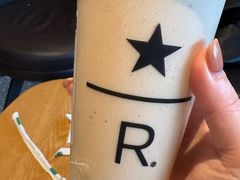 -星巴克臻选(上海合生汇1F店)