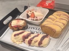 -HOT CRUSH趁热集合·现烤面包(上海环球港店)