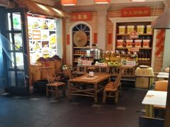 -阿瓦山寨·湘菜现炒·剁椒鱼头王(咸阳总店)