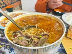 -乡村馕坑肉·烧烤·新疆菜·本地人更爱吃(阿勒泰首店)