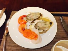 -东西风牛排馆周末烧烤自助(首都机场希尔顿店)