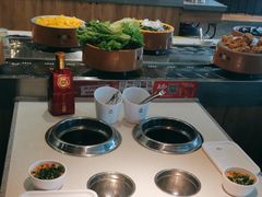 -龍歌自助小火锅(市南金茂湾店)