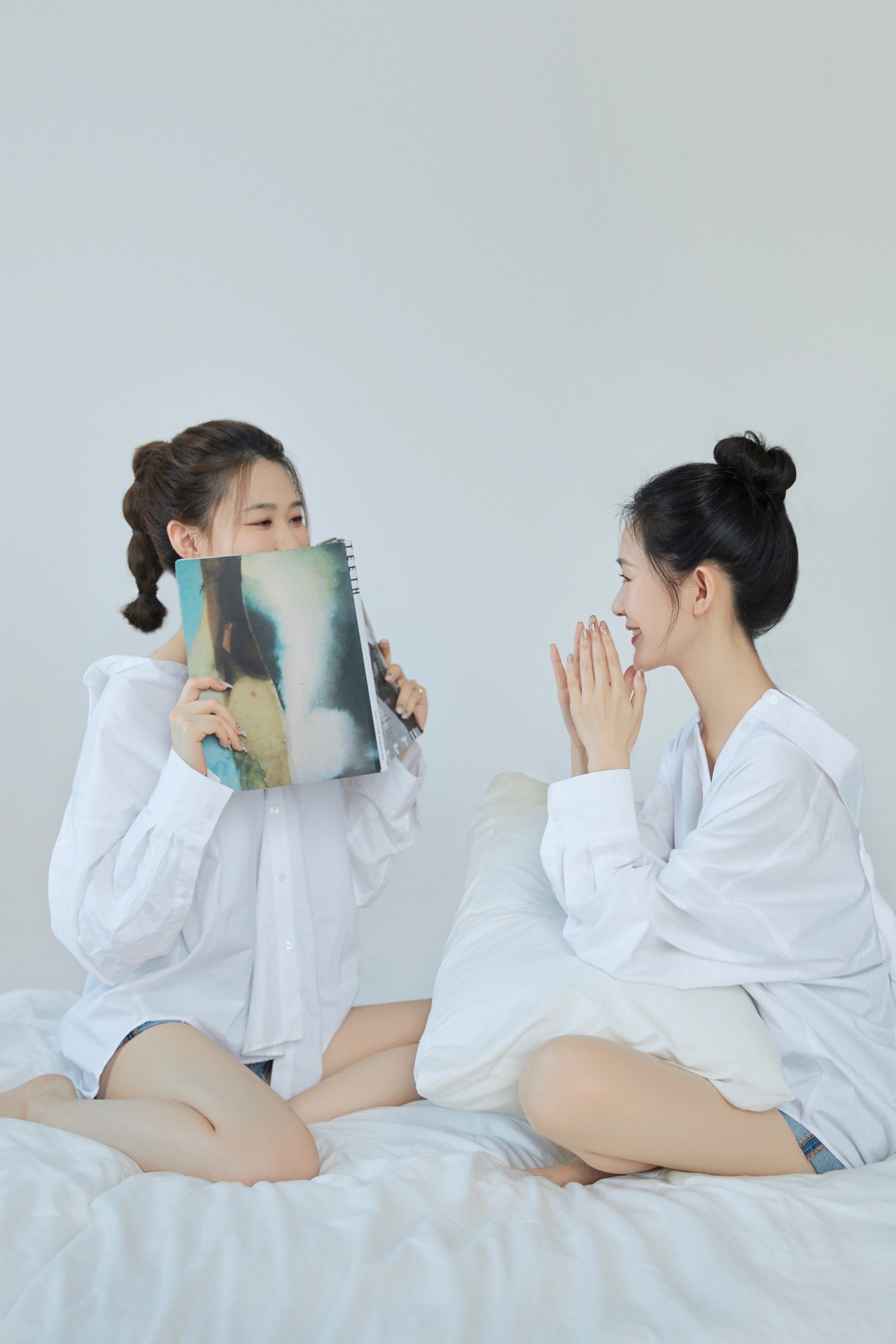 白衬衣的闺蜜照也能这么好看